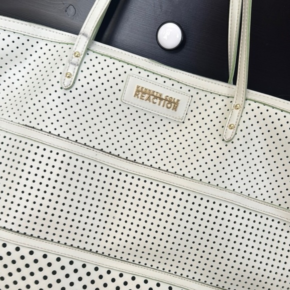 Light Green Pastel Perforated Tote Bag - Picture 3 of 9